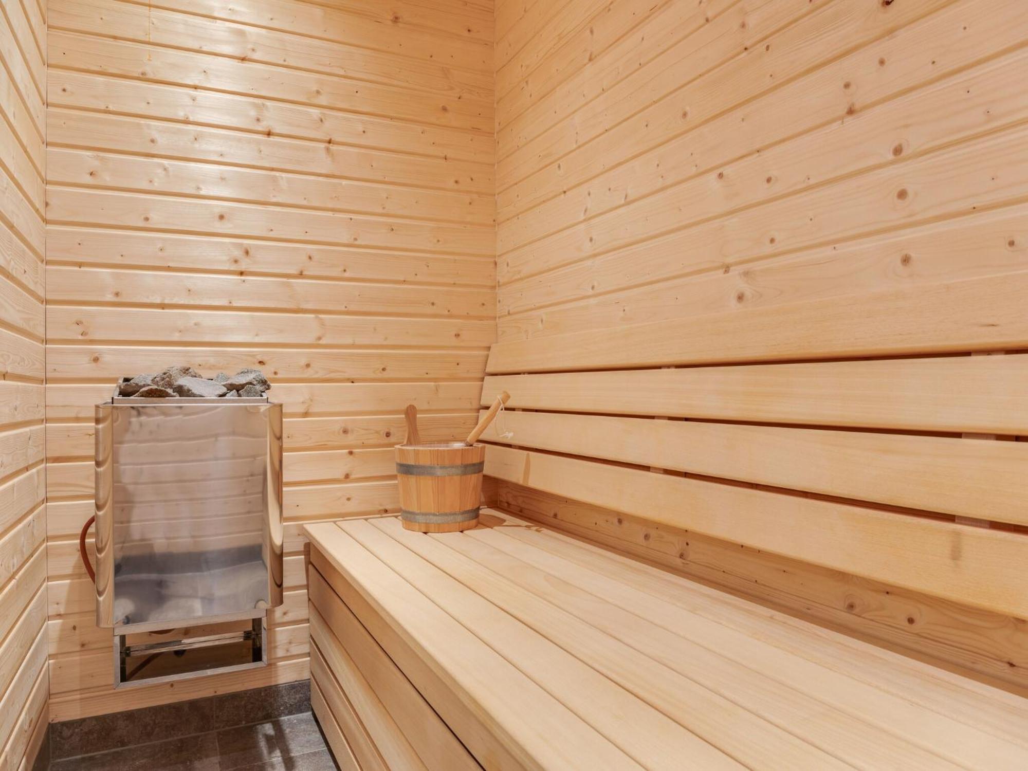 Luxurious Apartment With Sauna In Koenigsleiten ヴァルト・イム・ピンツガウ エクステリア 写真