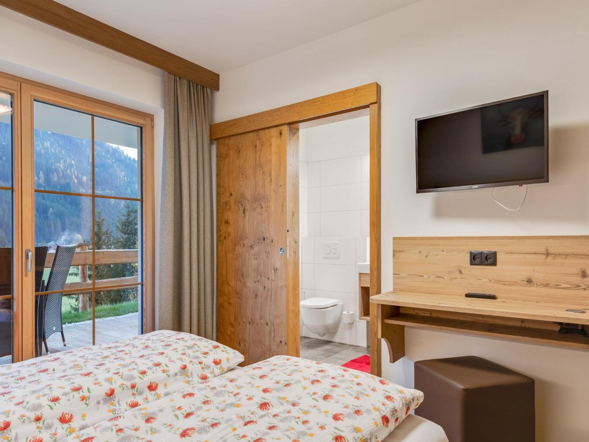 Luxurious Apartment With Sauna In Koenigsleiten ヴァルト・イム・ピンツガウ エクステリア 写真