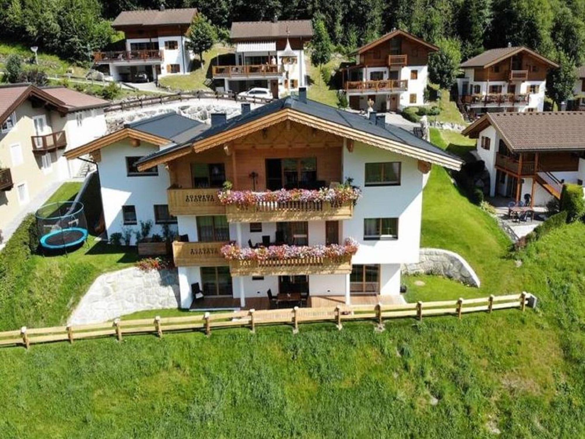 Luxurious Apartment With Sauna In Koenigsleiten ヴァルト・イム・ピンツガウ エクステリア 写真