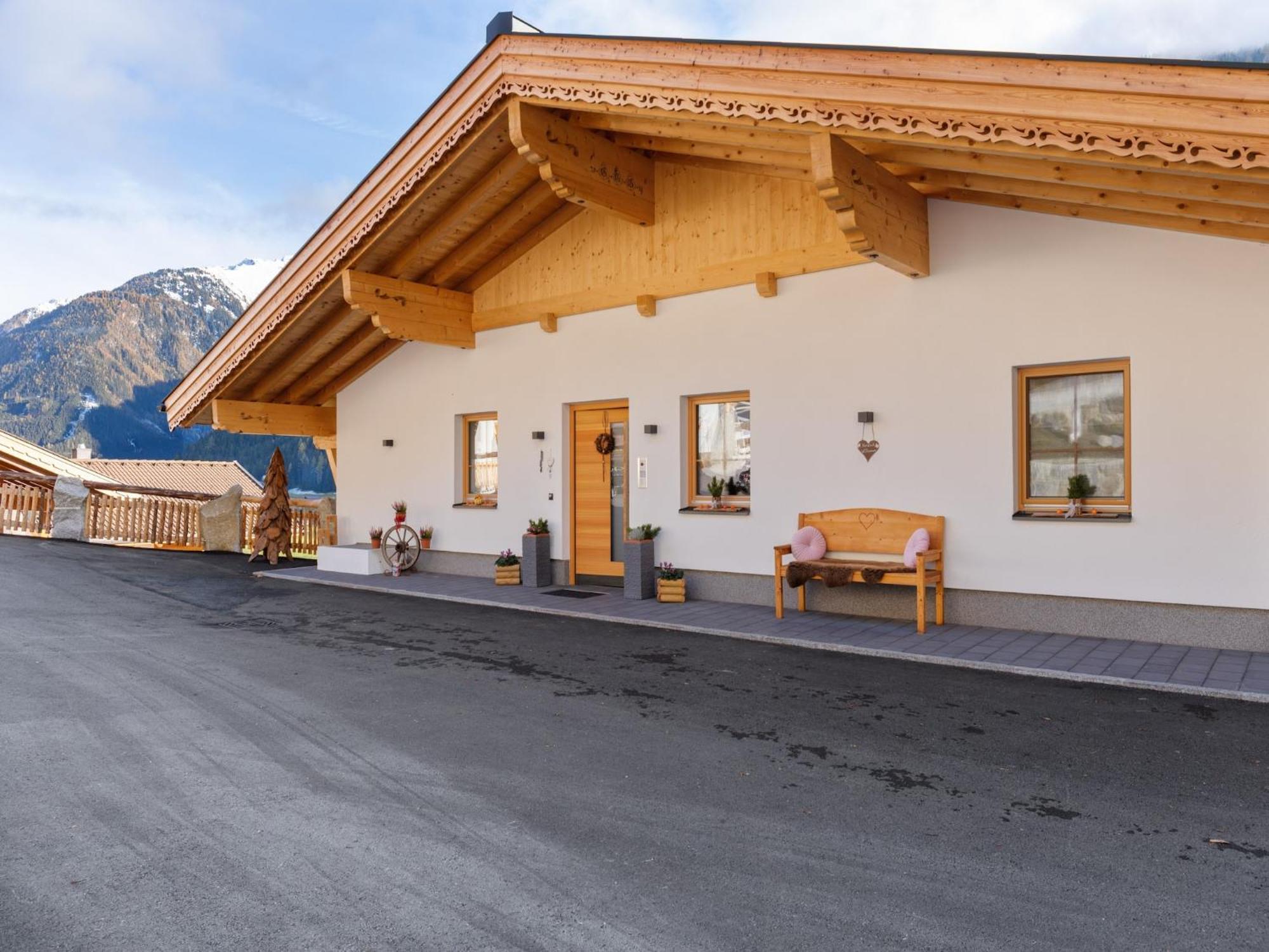 Luxurious Apartment With Sauna In Koenigsleiten ヴァルト・イム・ピンツガウ エクステリア 写真
